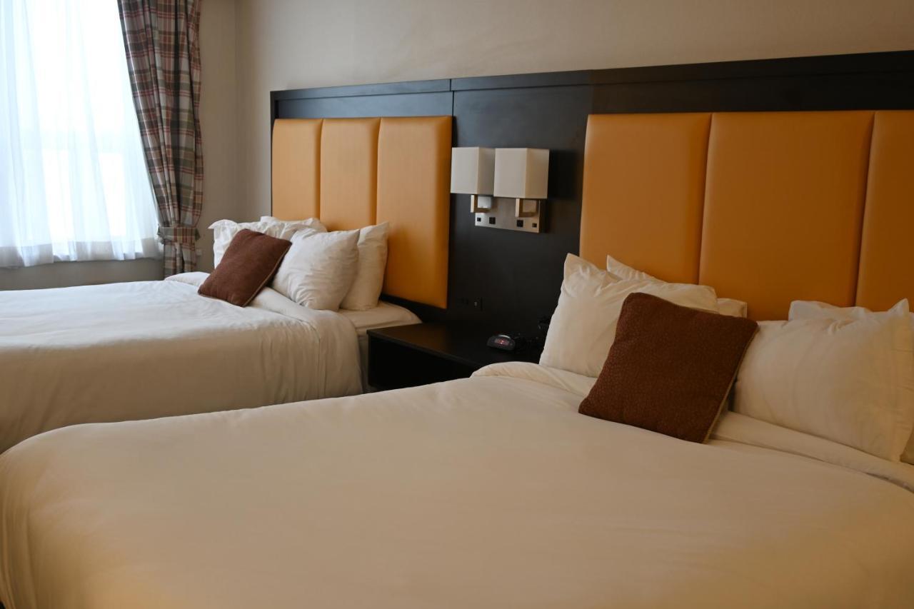 Chambre avec 2 Grands Lits Queen-Size